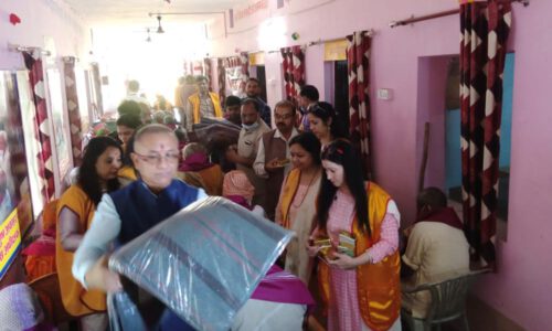 लायंस पदाधिकारियों ने लौह पुरुष सरदार पटेल की जयंती मनाई बांटे फल एवं मिठाई