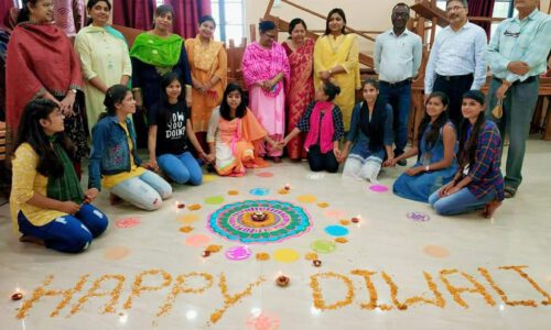 जीबीएम कॉलेज में छात्राओं ने बनाई सुंदर तथा आकर्षक रंगोलियाँ