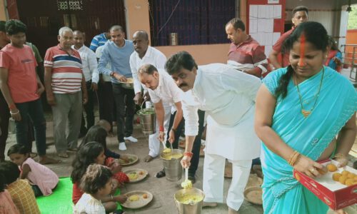 अक्षय नवमी के अवसर पर भंडारा का हुआ आयोजन