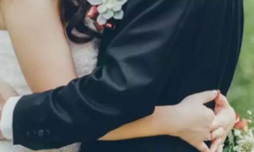 शादी के अजीबोगरीब प्रथा सुहागरात पर कपल्स के साथ सोती है दुल्हन की मां