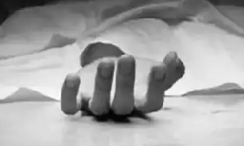 बेटी होने से नाराज था पति तो, महिला ने बच्ची समय जहर खाकर दी जान