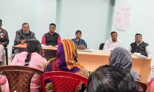 Covid19  के द्वितीय डोज को शत प्रतिशत पूरा करने को लेकर स्वास्थ्य विभाग ने की बैठक ।