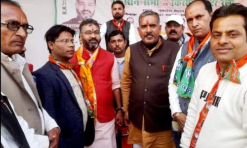 केंद्र की मोदी सरकार पर भरोसा जताते हुए किसानों ने समाप्त किया आंदोलन