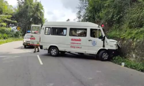 CDS जनरल बिपिन रावत का पार्थिव शरीर ले जाती एम्बुलेंस का हुआ एक्सीडेंट ।