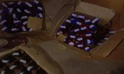 डीएमसीएच दरभंगा का हॉस्टल बना शराब का गोदाम 100 कार्टून से अधिक शराब बरामद पुलिस ने किया जब्त ।