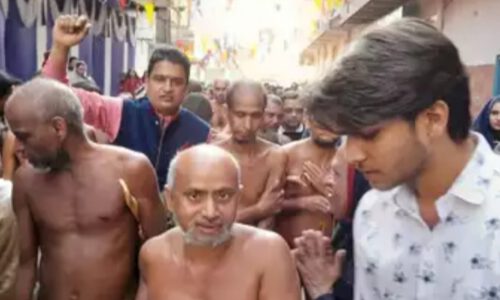 हजारीबाग में मुनिश्री विशुद्ध सागर जी का गया के लिए मंगल विहार ।