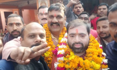 कार्यकर्ताओं द्वारा सम्मान  व जन आशीर्वाद रैली का आयोजन