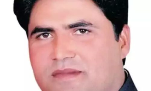 रामपुर:- कांग्रेस ने जिसे कल बनाया था प्रत्याशी, आज वह सपा में हुए शामिल ।