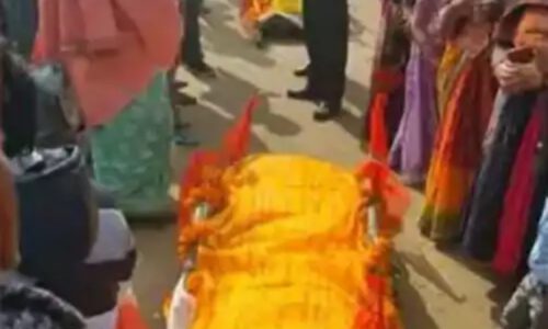 भागलपुर में सड़क हादसे में बेटे की हो गई मौत, खबर सुनकर सदमे में मां का मौत।