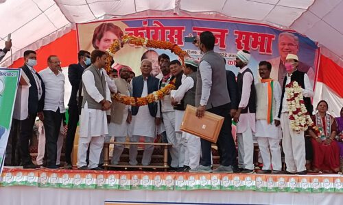 जाति धर्म के नाम पर वोट मांगने वाले जनता का कभी काम नहीं करते– भूपेश बघेल