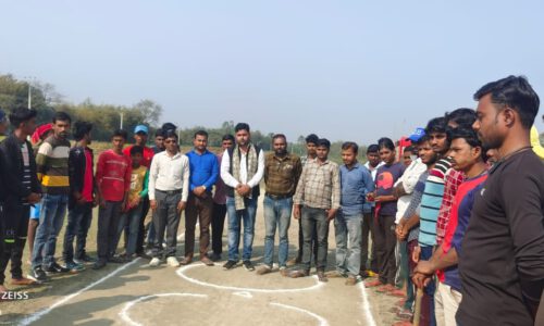 हसनगंज में आठ दिवसीय टेनिश क्रिकेट टूर्नामेंट का हुआ आयोजन