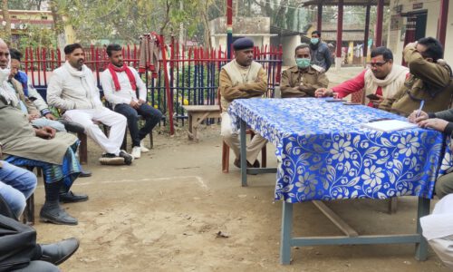 आगामी सरस्वती पूजा को लेकर बारसोई थाना में शांति समिति की हुआ वैठक ।