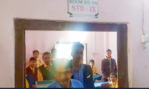 लगभग 2 वर्षों से बिना रजिस्ट्रेशन के चल रहे हैं कई प्राइवेट स्कूल का बिईओ ने किया निरीक्षण, जाहिर कीया असंतोष ।