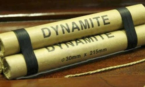 यूपी में बुलडोजर के बाद अब डायनामाइट की एंट्री, विस्फोटक से उड़ाए जाएंगे अपराधियों के घर