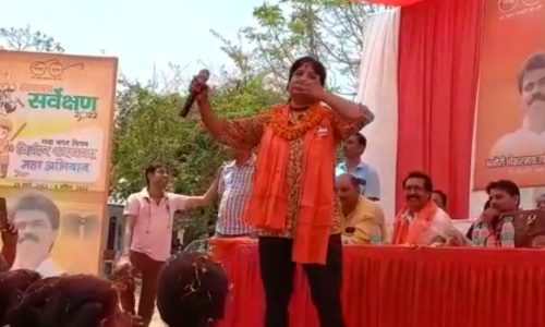 नहाय खाय पर छठी मैया का गीत गाकर लोक गायिका देवी ने शहरवासियों को शहर को साफ-सुथरा रखने का दिलाया संकल्प