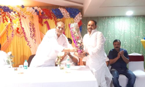 बुद्धिजीवियों ने मेयर-डिप्टी मेयर का किया सम्मानित