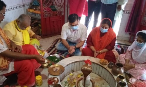 बाबा के दरबार में पहली बार आए हैं और मंदिर भ्रमण मेरे लिए बहुत रोमांचक पल चौमुखी विकास कराएंगे मंदिर परिसर का – डीएम