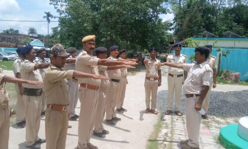 बलिया बेलौन थाना प्रांगण में अंतर्राष्ट्रीय नशा मुक्ति दिवस के अवसर पर लिया गया शपथ