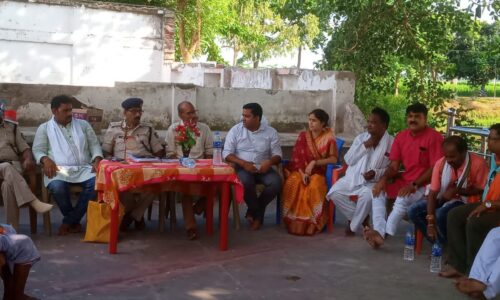 गोरखपुर मंदिर में श्रावणी मेले का आयोजन को लेकर कमिटी सदस्यो के साथ की बैठक