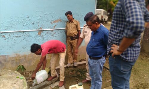 सूधानी में 37 लीटर देसी शराब किया गया नष्ट ।