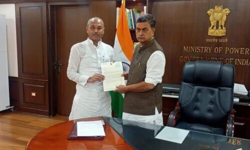 सांसद ने किया सी.एस.आर राशि से कटिहार के 700 विद्यालयों एवं आंगनबाड़ी केंद्रों पर शुद्ध-पेयजल उपलब्ध कराने की माँग