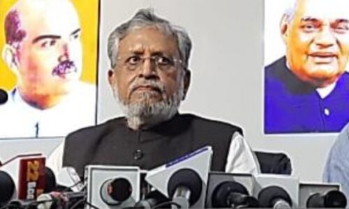 सुशील मोदी के वयान पर   नीतीश कुमार कहा मेरे खिलाफ बोलकर वह कुछ बन जाते हैं, तो बोलते रहें, फर्क नहीं पड़ता