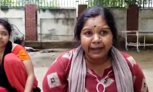 सैफई मेडिकल यूनिवर्सिटी हॉस्टल में संदिग्ध हालत में  मिला MBBS के छात्र का शव, शरीर पर मिले चोट के कई निशान, मृतक की मां ने जताया हत्या की आशंका ।