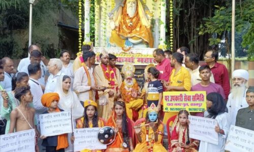 विश्वकर्मा शोभा यात्रा का विभिन्न जगहों पर हुआ भव्य स्वागत