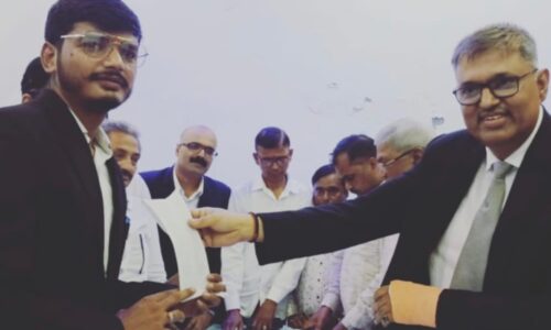 एसोसिएशन में अधिवक्ता परिषद उत्तर प्रदेश द्वारा आयोजित सभा