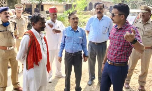 गौवंश आश्रय स्थल की भूमि का स्थलीय निरीक्षण