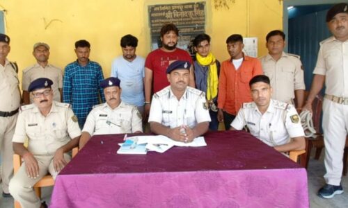 प्राणपुर पुलिस ने अवैध हथियार के साथ पांच अभियुक्त को किया गिरफ्तार, भेजा जैल