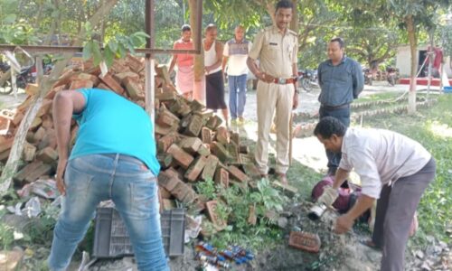 रोशना ओपी प्रांगण में 52 लीटर शराब किया गया नष्ट