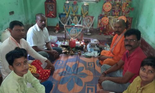 हसनगंज में धूमधाम से हुई भगवान चित्रगुप्त की पूजा अर्चना