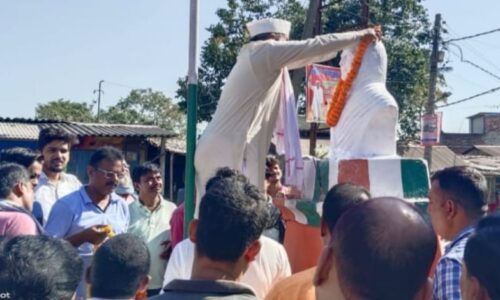 इंदिरा गांधी की 38 में पुण्यतिथि कार्यकर्ताओं ने धूमधाम से मनाई ।