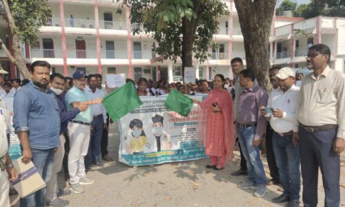 बारसोई में मतदाता जागरूकता के लिए निकाली गई प्रभात फेरी।