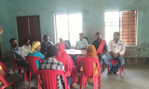 रामपुर पंचायत मनरेगा भवन प्रांगण में ग्राम कचहरी का हुआ आयोजन