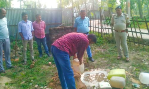 कचना ओपी में 86 लीटर देसी शराब किया नष्ट ।