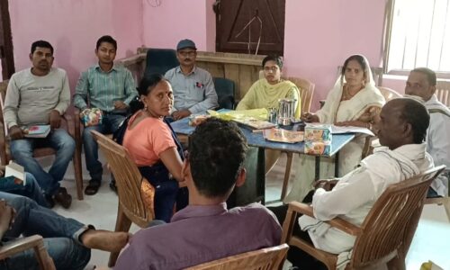 योजनाओं के क्रियान्वयन को लेकर ग्रामसभा का हुआ आयोजन ।