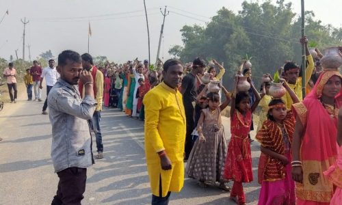 प्राणपुर में 251 कन्याकुमारी ने निकाली भव्य शोभायात्रा।