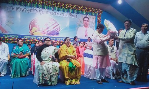 মন্ত্রী দিলীপ মণ্ডলের উপস্থিতিতে সাম্প্রদায়িক সম্প্রীতির মেল বন্ধনে আবদ্ধ করতে ঐতিহ্যবাহী গোয়ানারা গোবিন্দপুর রাধামাধব রাস উৎসবের শুভ উদ্বোধন হয়