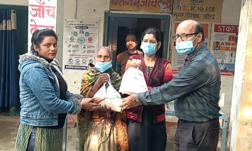 टीबी मरीजों के बीच पोषक आहार का वितरण किया गया