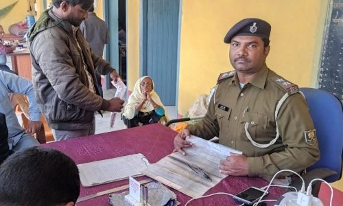 ज़मीन विवाद के दो मामलों का ऑन द स्पॉट किया गया निष्पादन