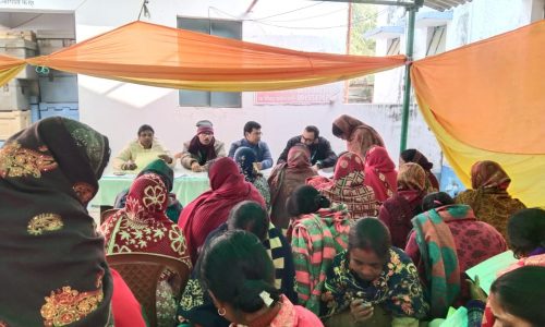 टीकाकरण से खसरा-रूबेला की रोकथाम संभव ।