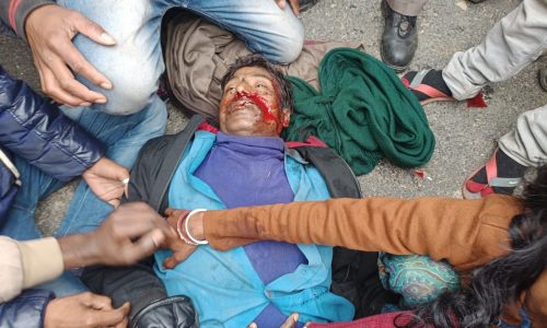 ट्रैक्टर व मोटरसाइकिल की टक्कर में बाइक चालक की  घटनास्थल पर हुई मृत्यु मचा कोहराम