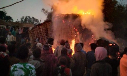 हसनगंज में आग लगने से दो घर जले, लाखों की संपत्ति हुई राख ।
