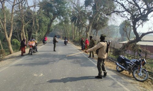 फलका पुलिस ने निसुन्दरा पुल पर चलाया सघन वाहन चेकिंग अभियान ।