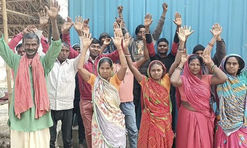 ग्रामीणों ने किया विरोध प्रदर्शन नही मिल रहा शुद्ध पानी, शोभा की वस्तु बनी जलमीनार ‌।