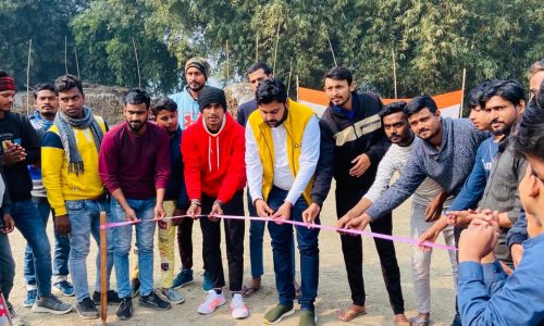 हसनगंज में तीन दिवसीय क्रिकेट टूर्नामेंट का फीता काटकर जिला महामंत्री किया शुभारंभ