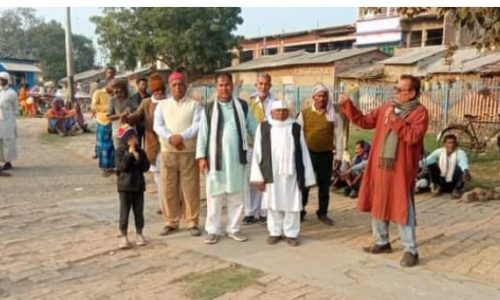 पत्रकार एक्टीविस्ट गौरी लंकेश को श्रद्धांजलि अर्पित की गयी ।