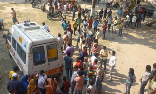 श्राद्ध भोज में खाना खाकर लगभग डेढ़ सौ लोग बीमार, अस्पताल में तब्दील हुआ विद्यालय ।